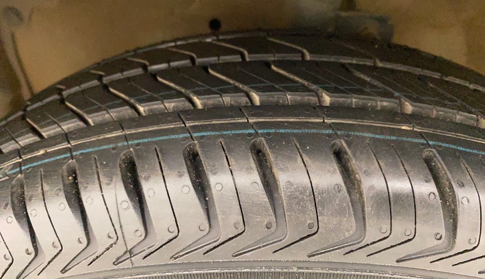 2019 Maruti Celerio ZXI (O), Petrol, Manual, 74,700 km, Left Front Tyre Tread