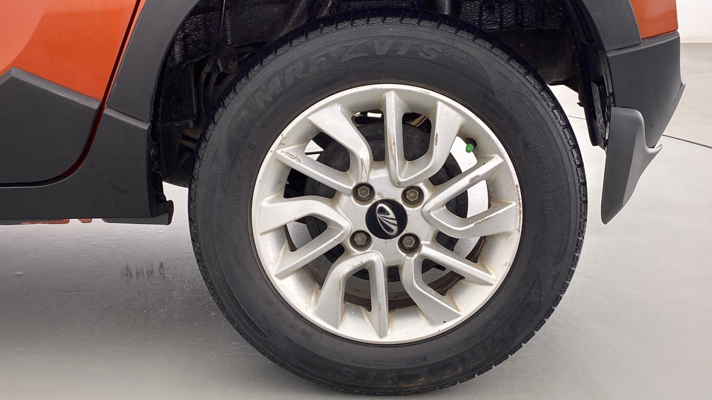 2017 Mahindra Kuv100 K4 D 6 STR, Diesel, Manual, 36,449 km, Left Rear Wheel