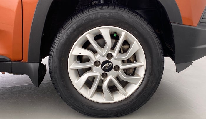2017 Mahindra Kuv100 K4 D 6 STR, Diesel, Manual, 36,449 km, Right Front Wheel