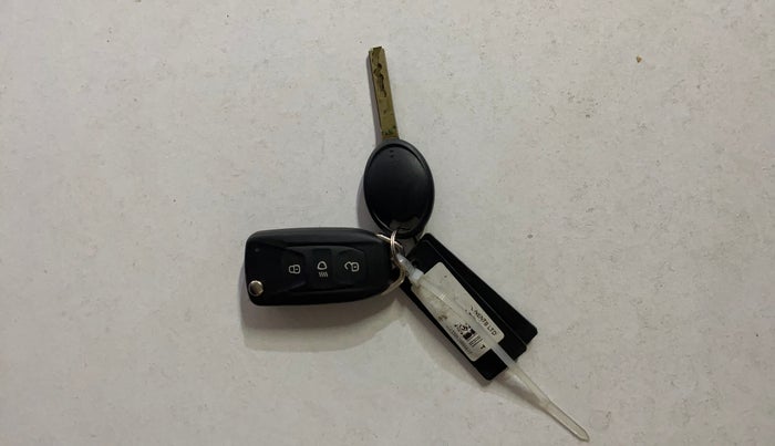 2019 Tata Tiago XZA PLUS PETROL, Petrol, Automatic, 38,737 km, Key Close Up