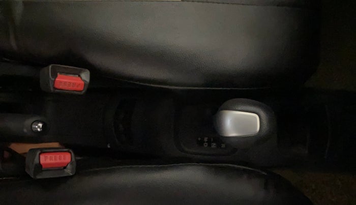 2016 Maruti Wagon R 1.0 VXI AMT, Petrol, Automatic, 64,867 km, Gear Lever