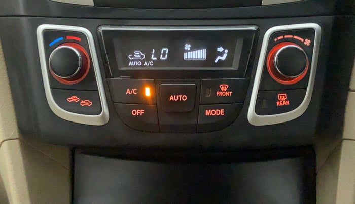 2014 Maruti Ciaz ZXI, Petrol, Manual, 80,695 km, Automatic Climate Control
