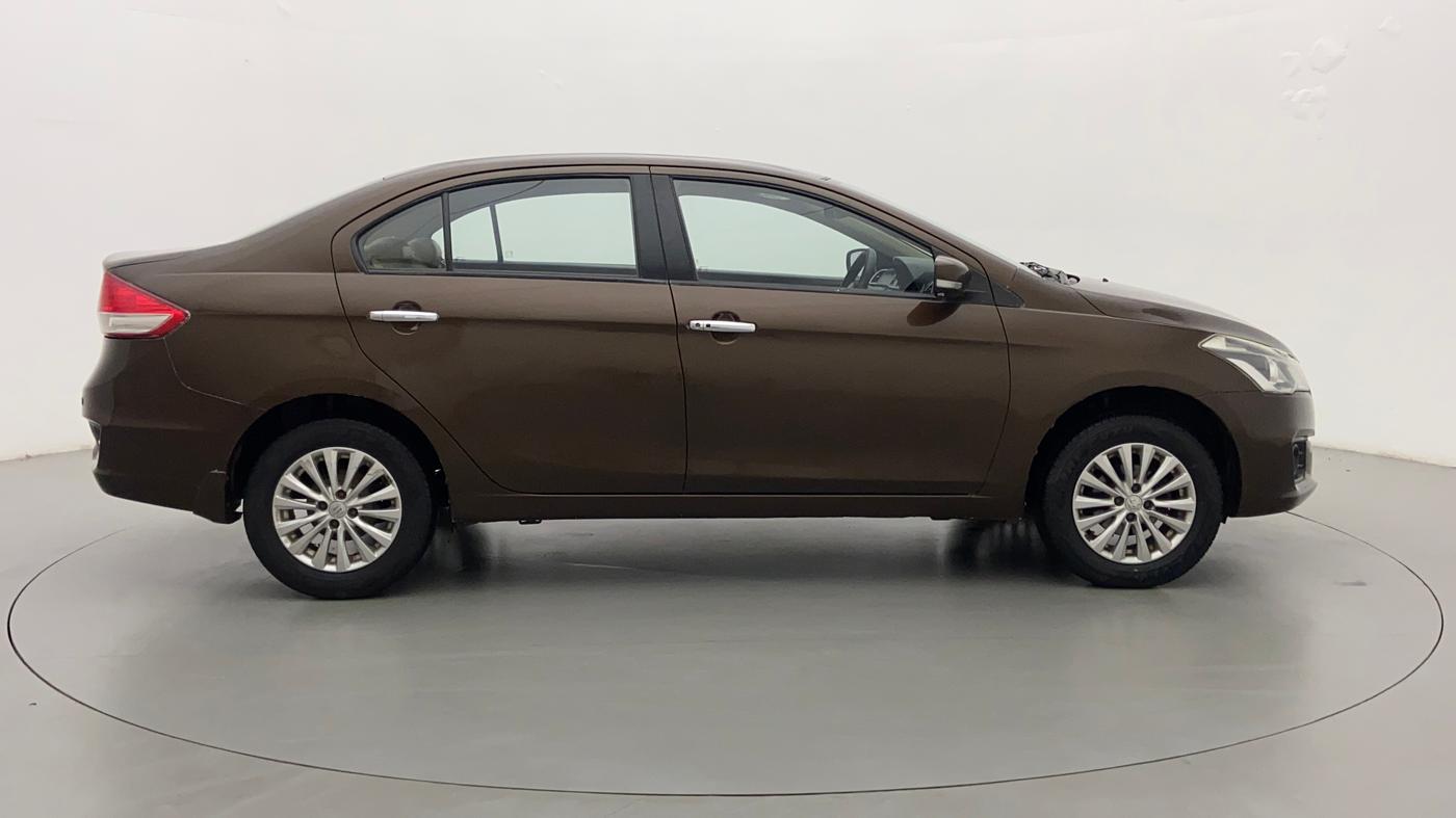 2014 Maruti Ciaz ZXI, Petrol, Manual, 80,695 km, Right Side