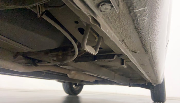 2014 Maruti Ciaz ZXI, Petrol, Manual, 80,695 km, Right Side Underbody