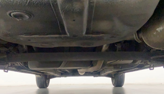2014 Maruti Ciaz ZXI, Petrol, Manual, 80,695 km, Rear Underbody