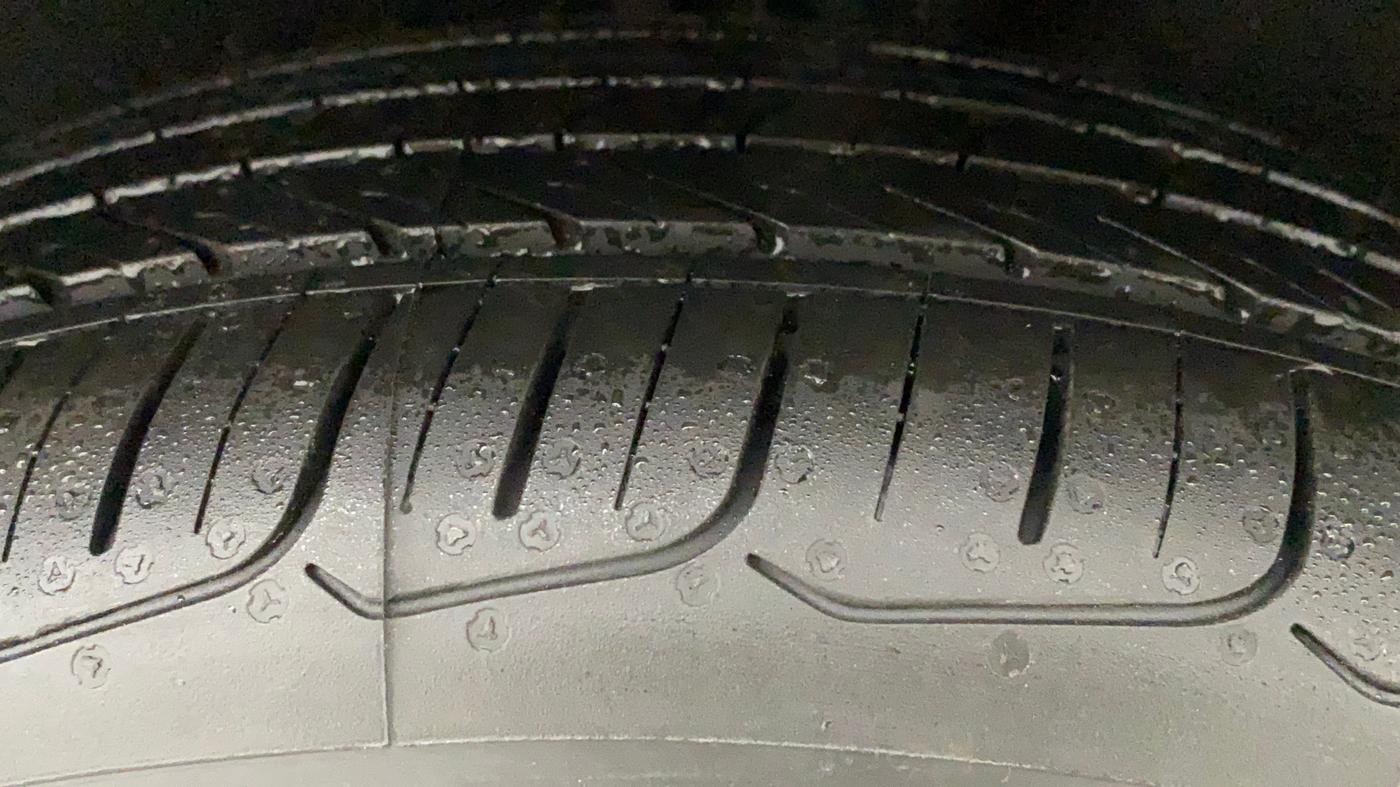 2020 Maruti Baleno ALPHA PETROL 1.2, Petrol, Manual, 66,098 km, Left Rear Tyre Tread