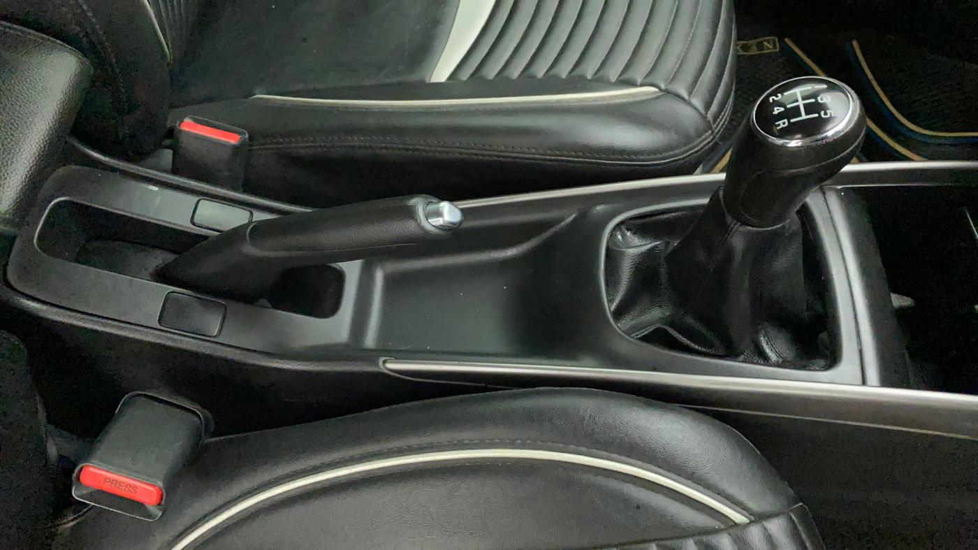 2020 Maruti Baleno ALPHA PETROL 1.2, Petrol, Manual, 66,098 km, Gear Lever