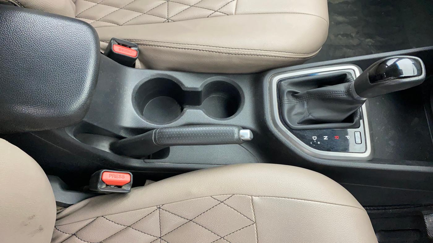 2016 Hyundai Creta SX PLUS AT 1.6 PETROL, Petrol, Automatic, 1,10,724 km, Gear Lever