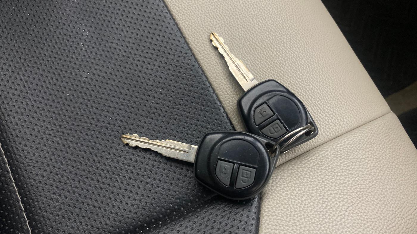 2015 Maruti Wagon R 1.0 VXI, Petrol, Manual, 79,909 km, Key Close Up