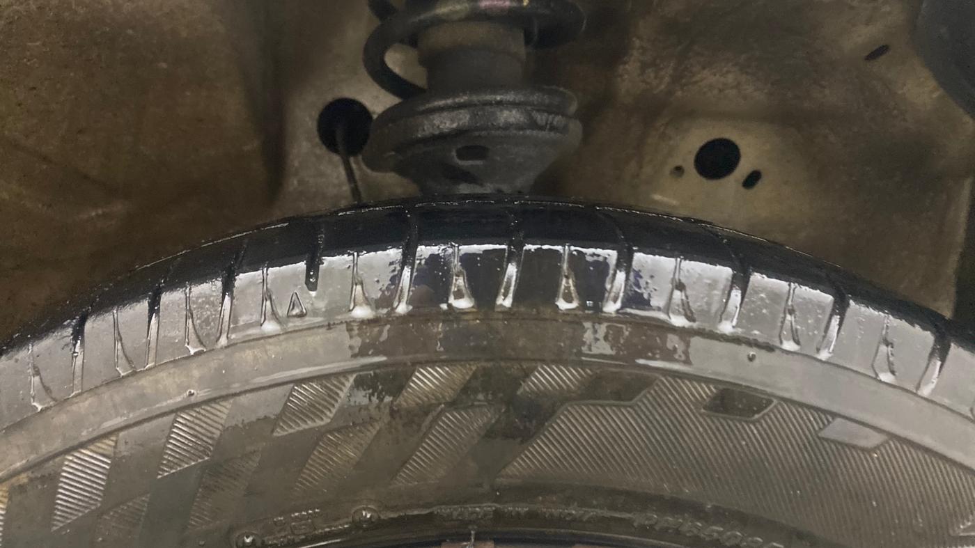 2015 Maruti Wagon R 1.0 VXI, Petrol, Manual, 79,909 km, Right Front Tyre Tread