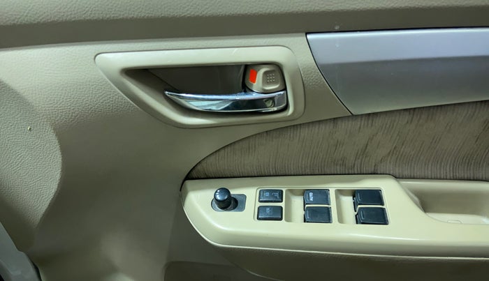 2013 Maruti Ertiga ZDI, Diesel, Manual, 75,488 km, Driver Side Door Panels Control