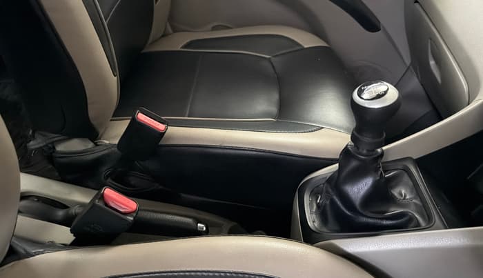2017 Maruti Celerio ZXI, Petrol, Manual, 1,12,929 km, Gear Lever