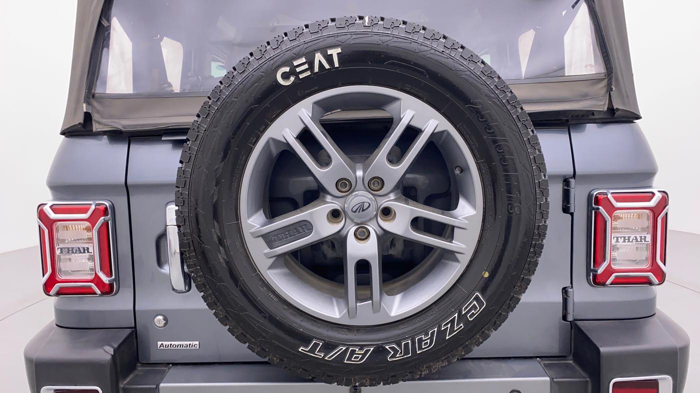 2021 Mahindra Thar LX D 4WD AT CONVERTIBLE, Diesel, Automatic, 24,675 km, Spare Tyre