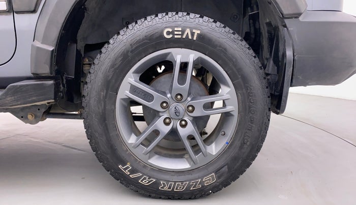 2021 Mahindra Thar LX D 4WD AT CONVERTIBLE, Diesel, Automatic, 24,675 km, Left Rear Wheel