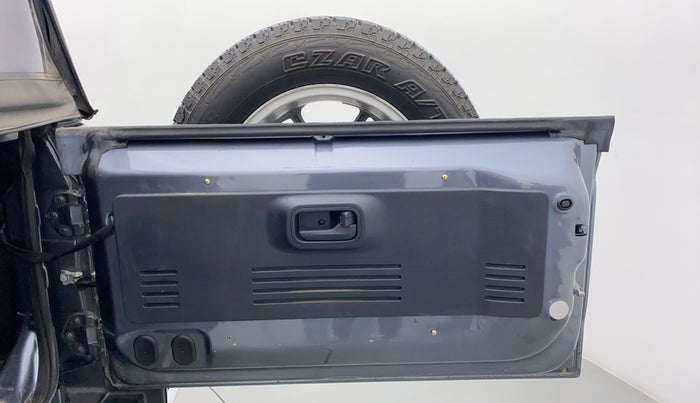 2021 Mahindra Thar LX D 4WD AT CONVERTIBLE, Diesel, Automatic, 24,675 km, Boot Door Open