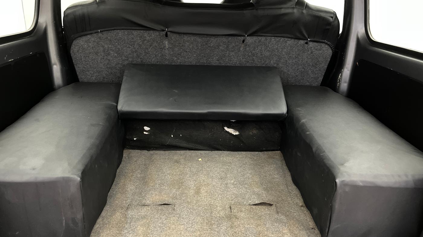 2021 Maruti Eeco 5 STR AC CNG, CNG, Manual, 90,993 km, Boot Inside