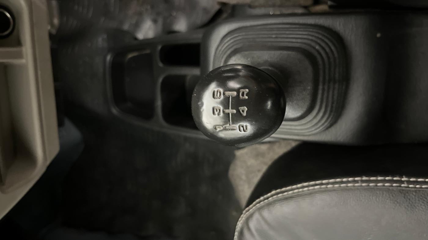 2021 Maruti Eeco 5 STR AC CNG, CNG, Manual, 90,993 km, Gear Lever