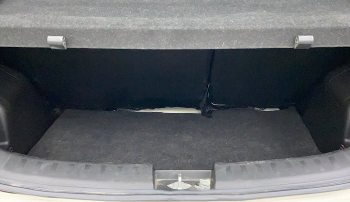 2017 Maruti Swift LXI (O), Petrol, Manual, 6,795 km, Boot Inside