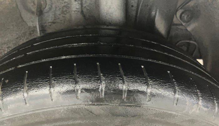 2016 Hyundai Elite i20 ASTA 1.2 (O), Petrol, Manual, 37,549 km, Left Rear Tyre Tread