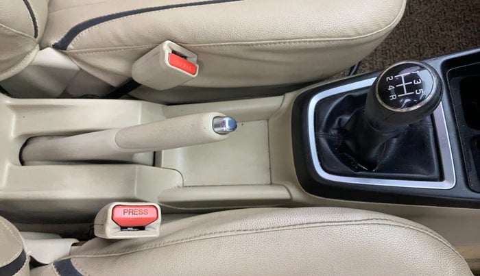 2017 Maruti Dzire VXI, Petrol, Manual, 78,403 km, Gear Lever