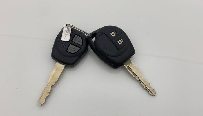 2017 Maruti Dzire VXI, Petrol, Manual, 78,403 km, Key Close Up