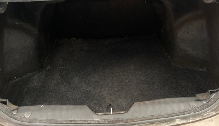 2015 Maruti Ciaz ZXI, Petrol, Manual, 1,05,449 km, Boot Inside