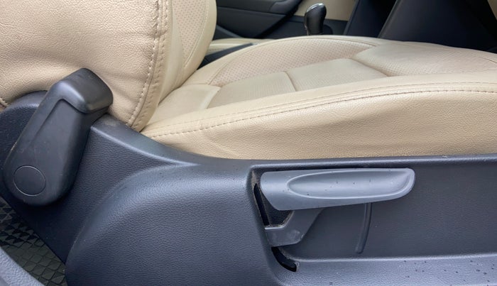 2019 Skoda Rapid AMBITION 1.5 TDI, Diesel, Manual, 97,460 km, Driver Side Adjustment Panel