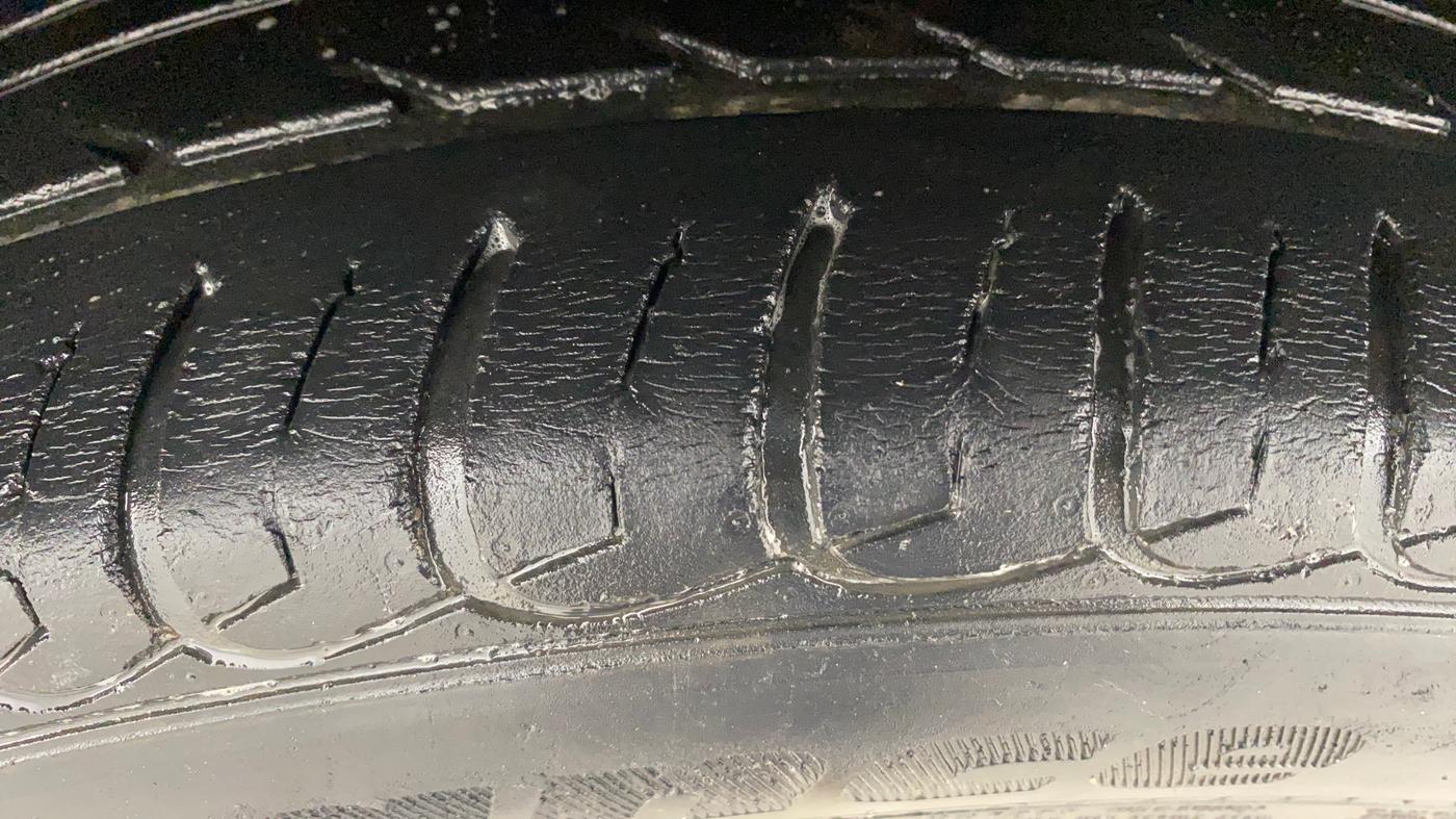 2020 Ford Ecosport TITANIUM 1.5L PETROL, Petrol, Manual, 25,271 km, Left Front Tyre Tread