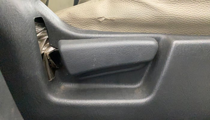 2015 Maruti Alto K10 VXI, Petrol, Manual, 59,135 km, Driver Side Adjustment Panel