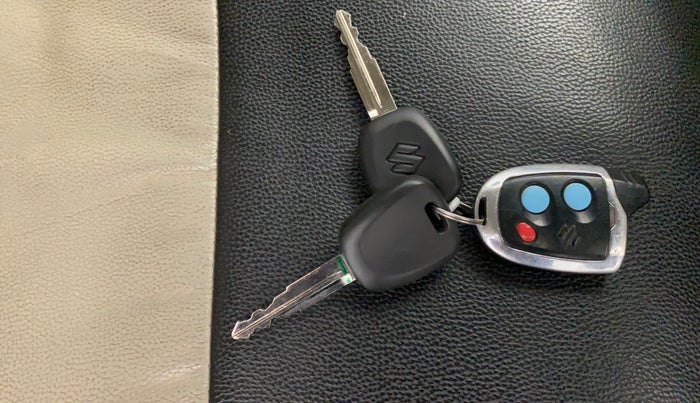 2015 Maruti Alto K10 VXI, Petrol, Manual, 59,135 km, Key Close Up