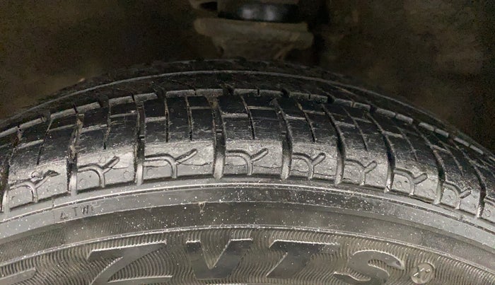 2015 Maruti Alto K10 VXI, Petrol, Manual, 59,135 km, Left Front Tyre Tread