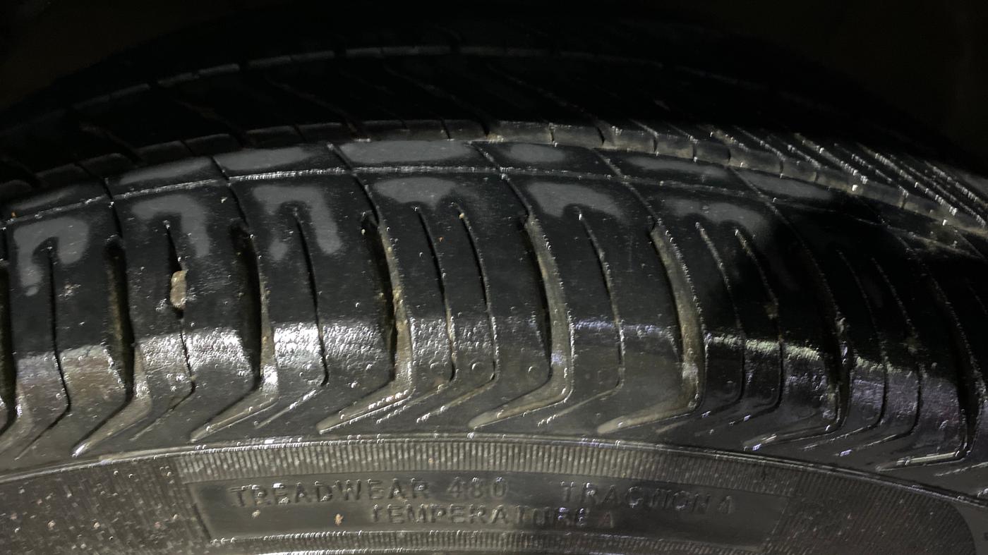 2020 Maruti Baleno ZETA PETROL 1.2, Petrol, Manual, 59,281 km, Left Front Tyre Tread