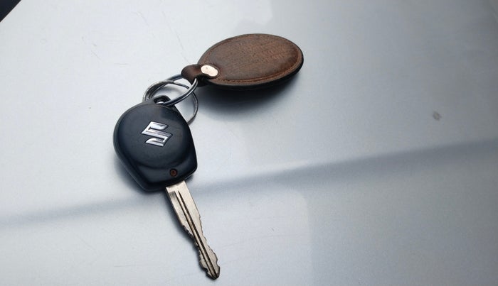 2016 Maruti Wagon R 1.0 VXI, Petrol, Manual, 1,28,845 km, Key Close Up