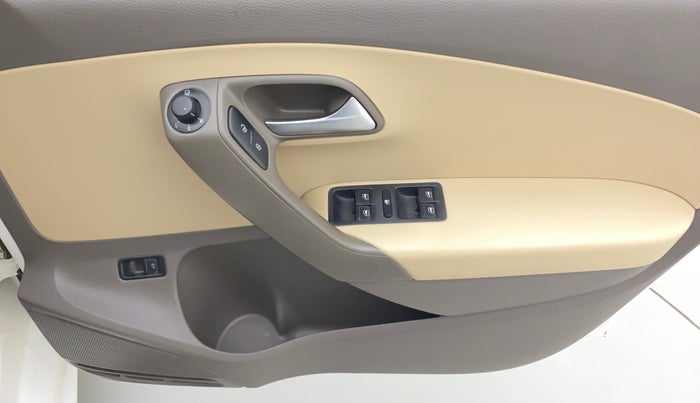 2018 Volkswagen Vento HIGHLINE PETROL AT, Petrol, Automatic, 89,684 km, Driver Side Door Panels Control