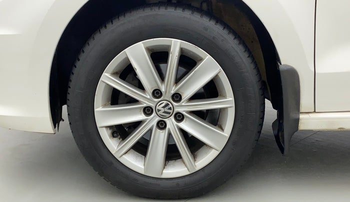 2018 Volkswagen Vento HIGHLINE PETROL AT, Petrol, Automatic, 89,684 km, Left Front Wheel