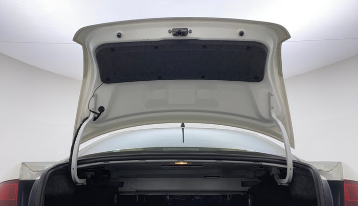 2018 Volkswagen Vento HIGHLINE PETROL AT, Petrol, Automatic, 89,684 km, Boot Door Open