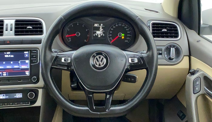 2018 Volkswagen Vento HIGHLINE PETROL AT, Petrol, Automatic, 89,684 km, Steering Wheel Close Up