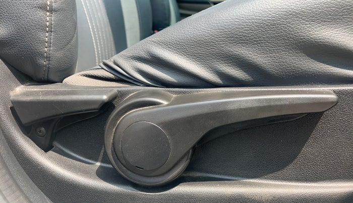 2018 Tata Tiago XZA PETROL, Petrol, Automatic, 43,728 km, Driver Side Adjustment Panel