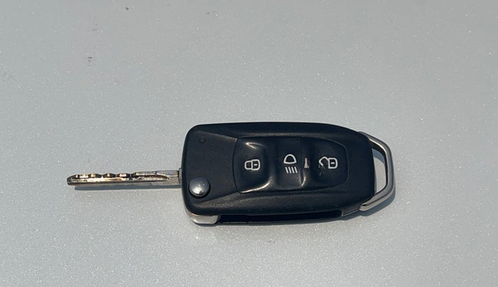 2018 Tata Tiago XZA PETROL, Petrol, Automatic, 43,728 km, Key Close Up