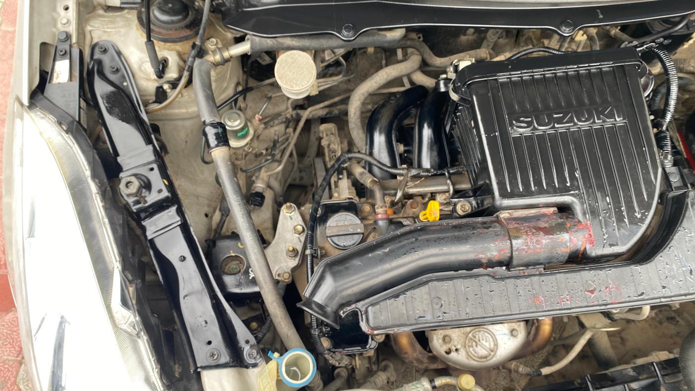 2014 Maruti Swift VXI, Petrol, Manual, 59,994 km, Engine View - Right