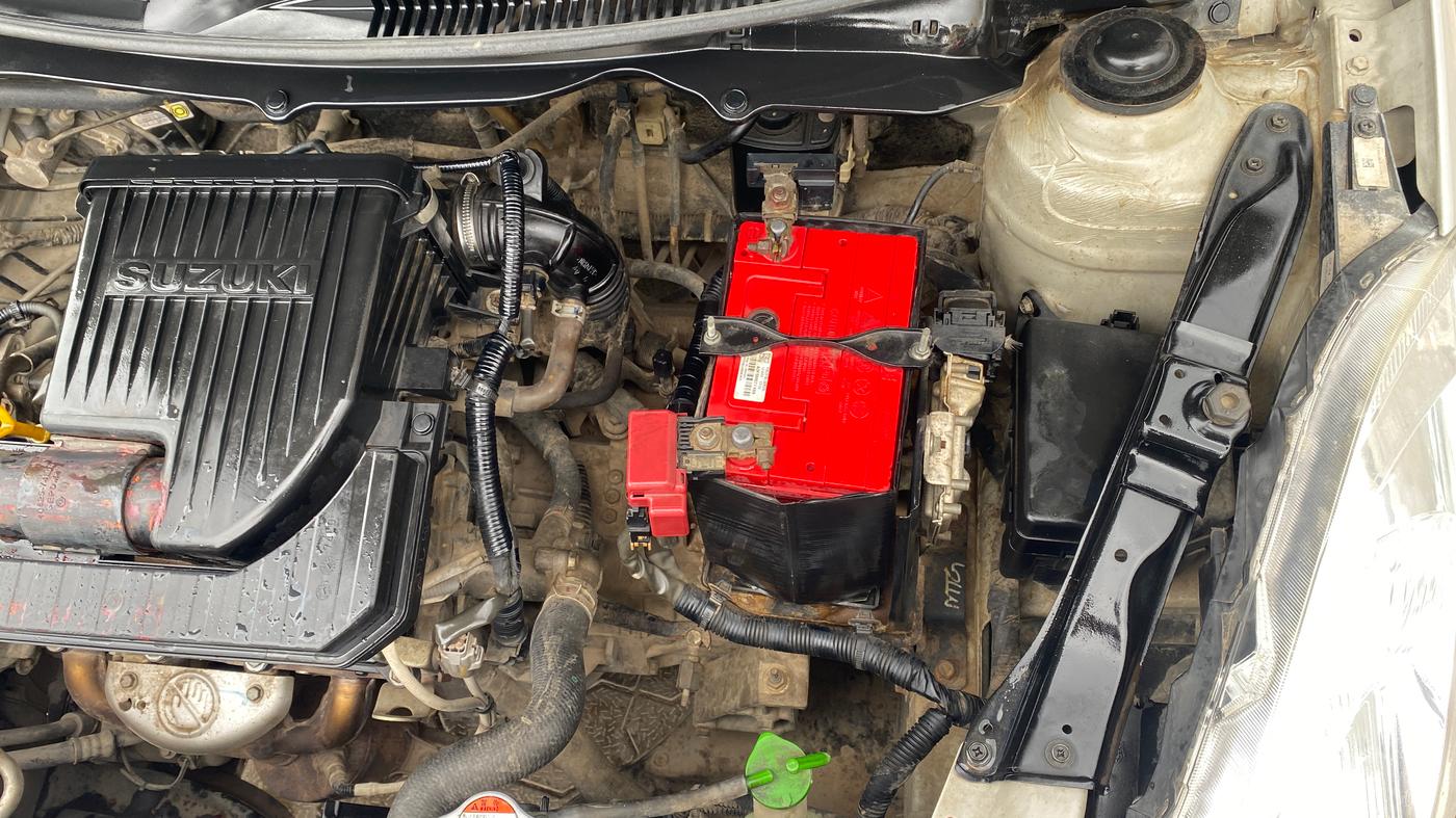 2014 Maruti Swift VXI, Petrol, Manual, 59,994 km, Engine View - Left