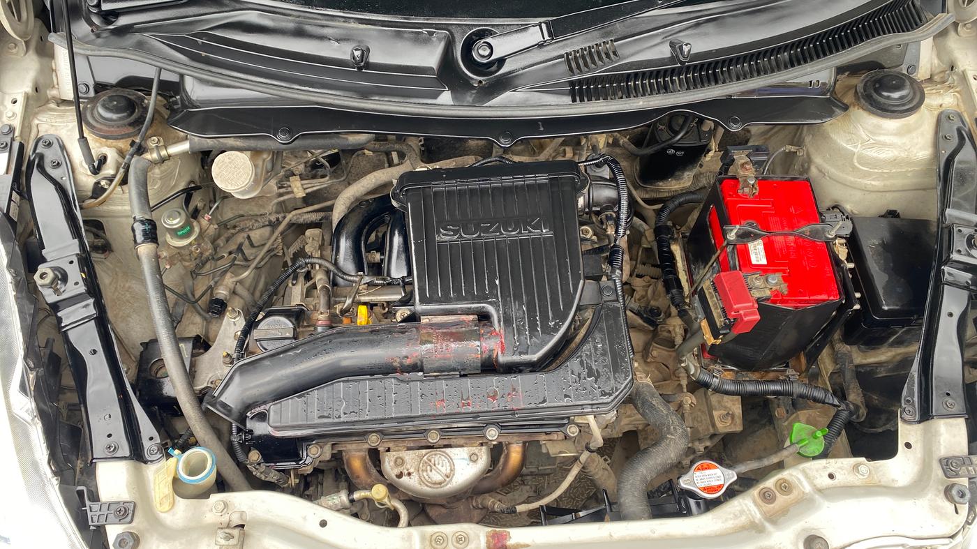 2014 Maruti Swift VXI, Petrol, Manual, 59,994 km, Engine View