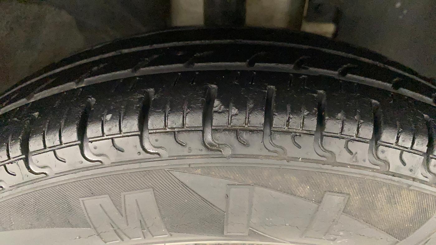 2016 Renault Kwid RXT 0.8, Petrol, Manual, 47,471 km, Right Front Tyre Tread