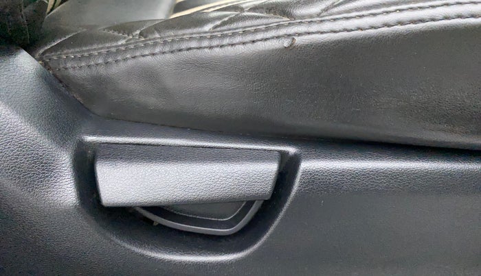 2019 Hyundai NEW SANTRO SPORTZ CNG, CNG, Manual, 29,208 km, Driver Side Adjustment Panel