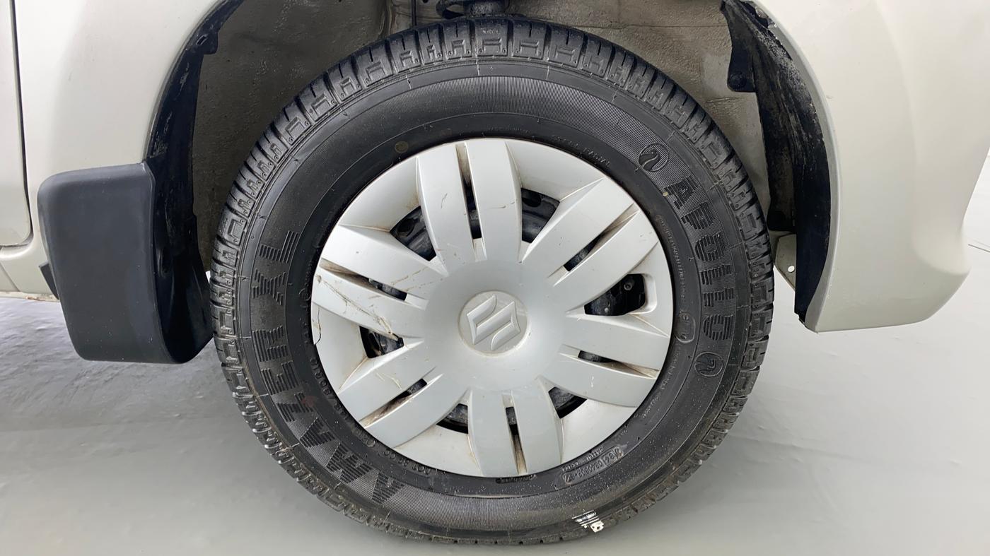 2019 Maruti Alto 800 LXI, Petrol, Manual, 17,155 km, Right Front Wheel