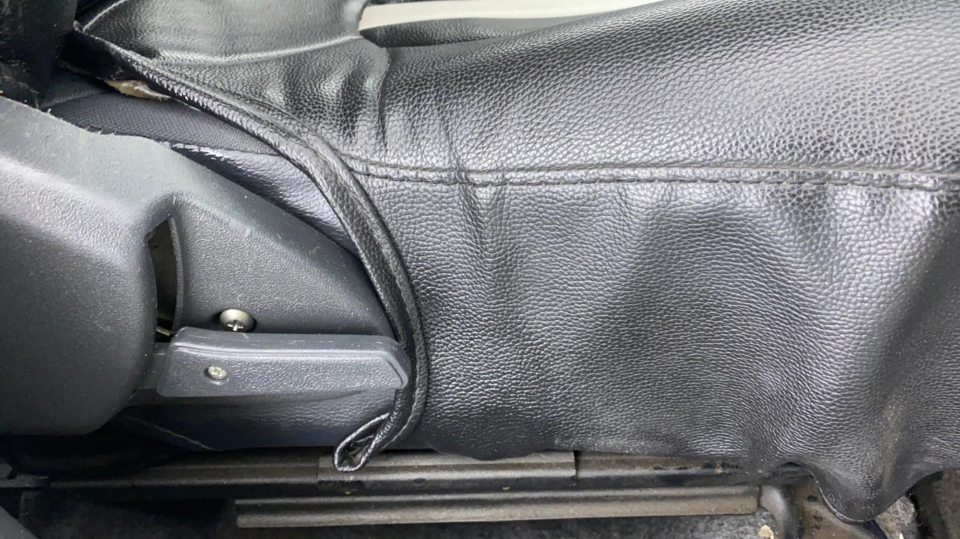 2019 Maruti Alto 800 LXI, Petrol, Manual, 17,155 km, Driver Side Adjustment Panel