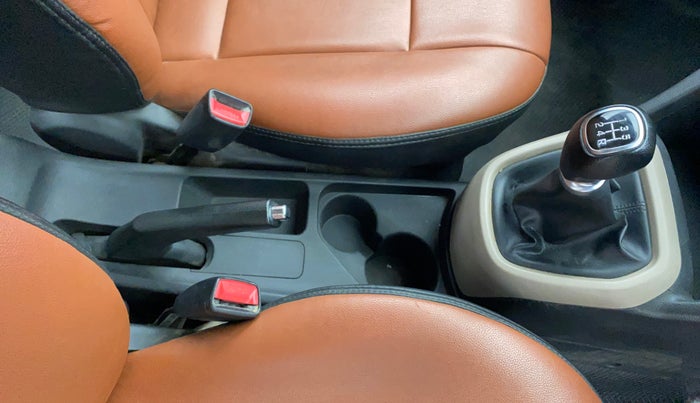 2017 Hyundai Grand i10 SPORTZ 1.2 KAPPA VTVT, Petrol, Manual, 42,010 km, Gear Lever