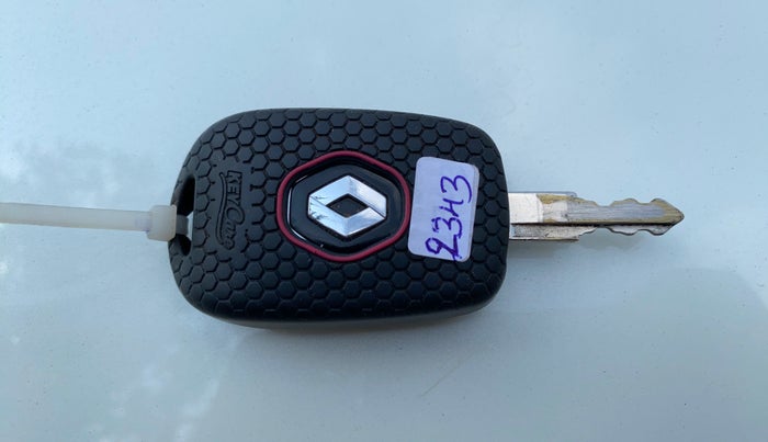 2024 Renault Kwid RXL(O) 1.0L, Petrol, Manual, 8,235 km, Key Close Up