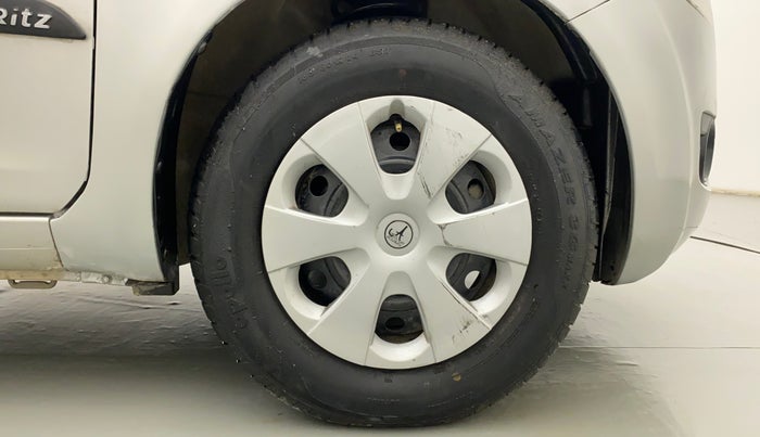 2011 Maruti Ritz VXI, Petrol, Manual, 53,701 km, Right Front Wheel