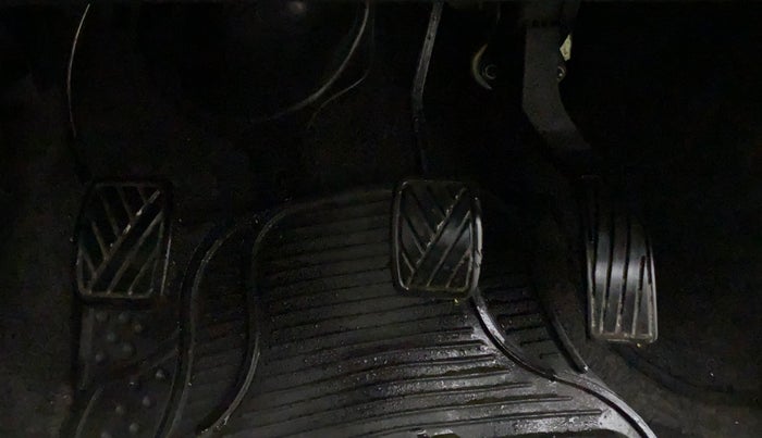 2011 Maruti Ritz VXI, Petrol, Manual, 53,701 km, Pedals